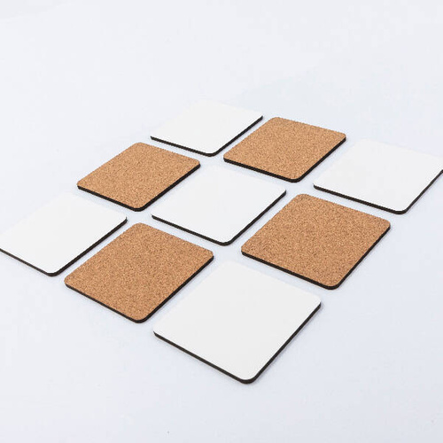 Sottobicchiere quadrato in MDF da 9 x 9 cm per sublimazione