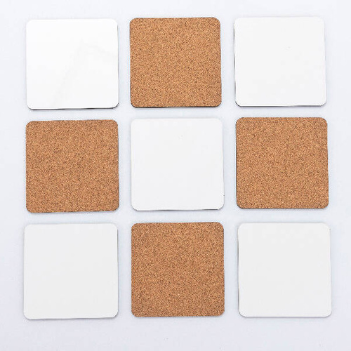 Sottobicchiere quadrato in MDF da 9 x 9 cm per sublimazione