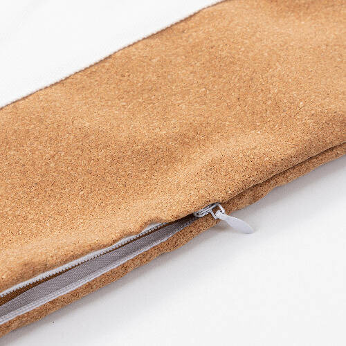 Una federa di lino con due strisce di sughero per la sublimazione