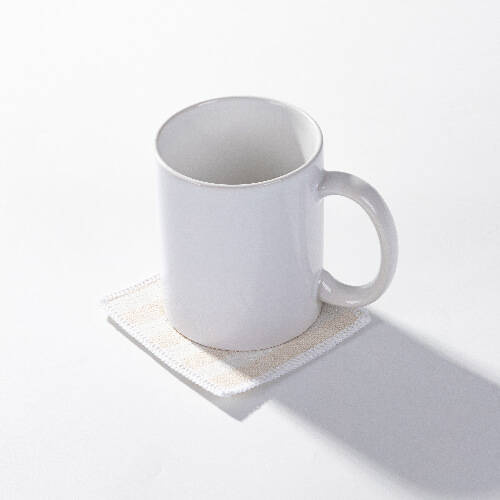 Sottobicchiere in tela 10 x 10 cm crema con strisce giallo per sublimazione