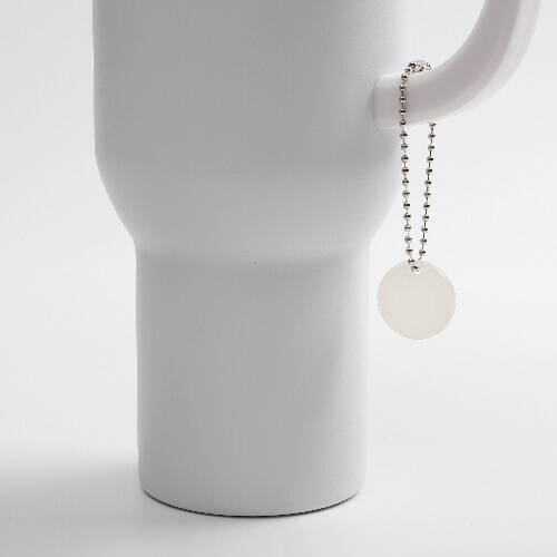 Ciondolo per tazza in acrilico a sublimazione: un anello su una catena a palline