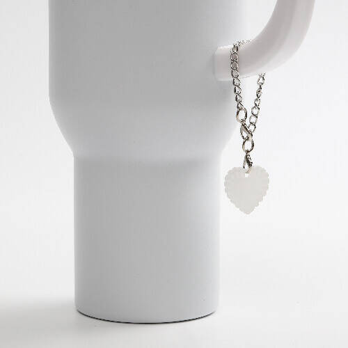 Ciondolo per tazza in acrilico a sublimazione - cuore sfilacciato su catena