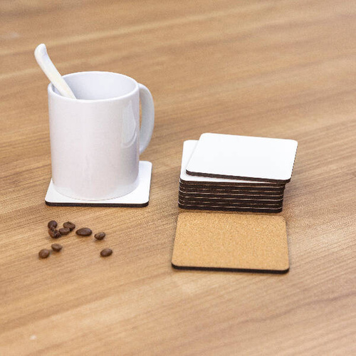 Sottobicchiere quadrato in MDF da 9 x 9 cm per sublimazione