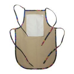 Grembiule per bambini arrotondato con tasca per stampa – di colore beige con bordino colorato - fiori slavi neri