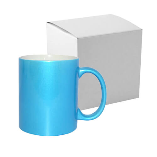 Tazza in alluminio azzurro sublimazione a trasferimento termico, con una scatola di cartone