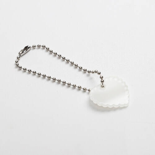 Ciondolo per tazza in acrilico a sublimazione - cuore sfilacciato su catena a palline