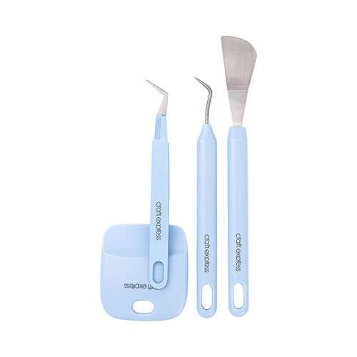 Un set di strumenti di alluminio