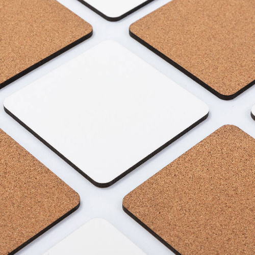 Sottobicchiere quadrato in MDF da 9 x 9 cm per sublimazione