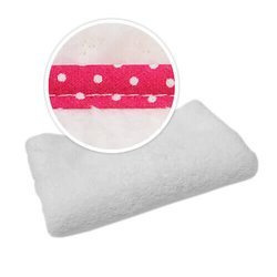 Pled con bordi di colore rosa scuro a pais bianchi per sublimazione