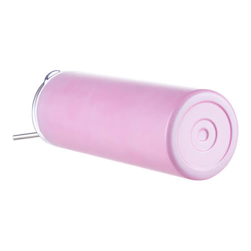 Una tazza da 600 ml con una cannuccia per sublimazione - cambia colore sotto l'influenza del calore dal blu al rosa